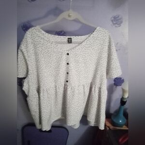 SHEIN Black And White Polka Dot Blouse With Ruffle